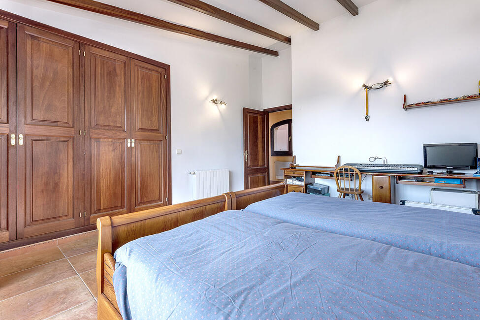 Traditionelle Meerblick-Villa mit Pool in Camp de Mar