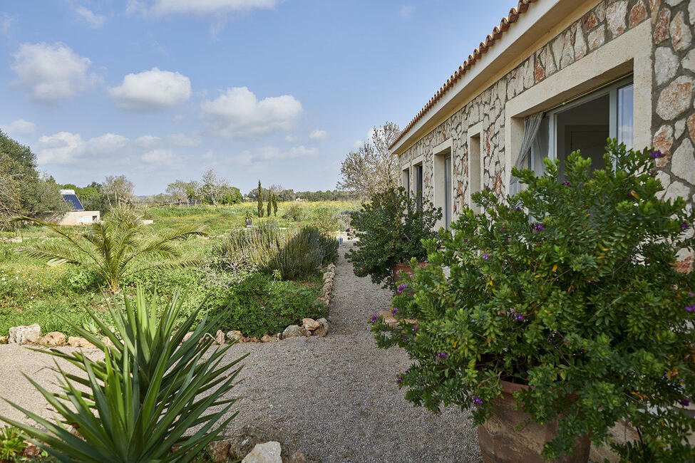 Fabelhafte, von Natur umgebene Finca mit Pool in Campos