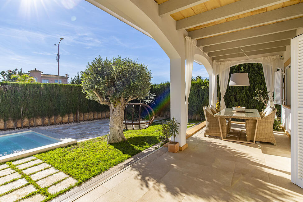 Excellent villa with beautiful pool and garden in Sa Torre