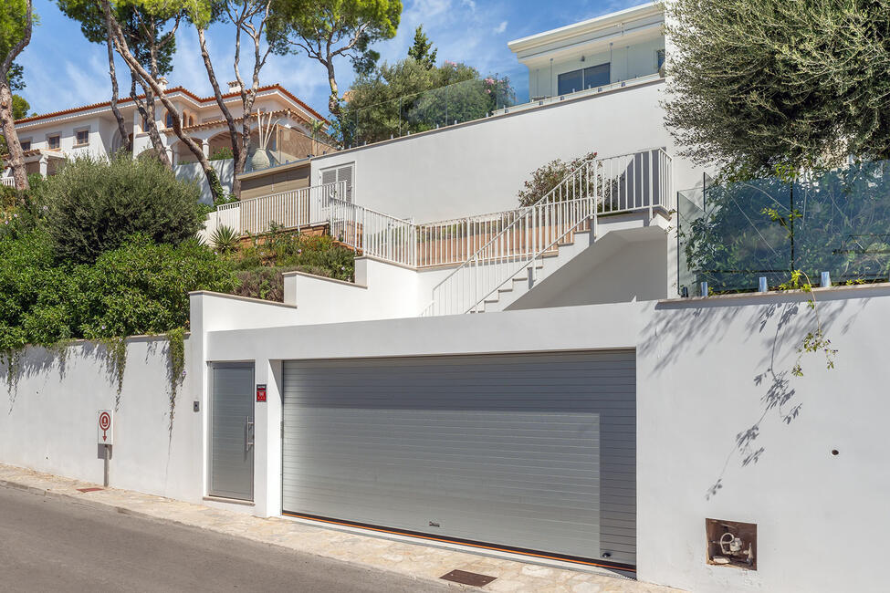 Aufwendig renovierte Villa mit fantastischem Meerblick in Costa d’en Blanes