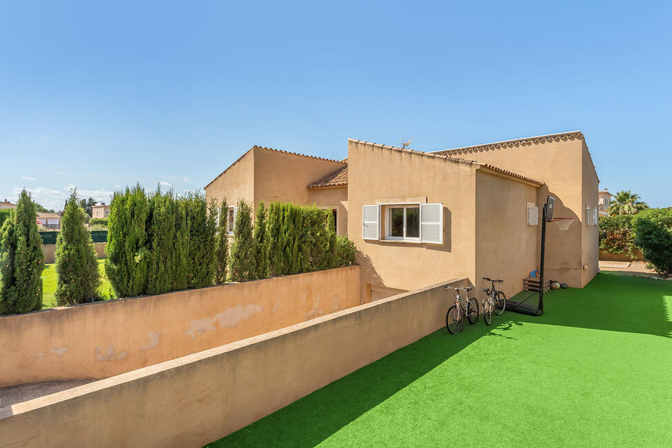 Sonniges Chalet mit Pool und Ferienvermietungslizenz in Sa Rápita