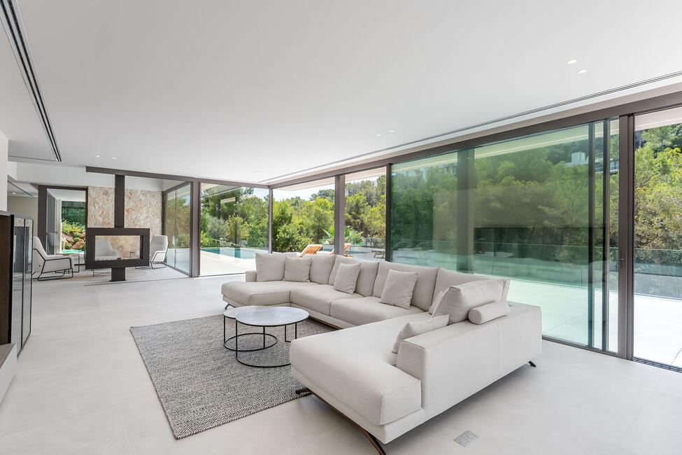 Erstklassige Luxus-Neubau-Villa mit Pool in Costa den Blanes