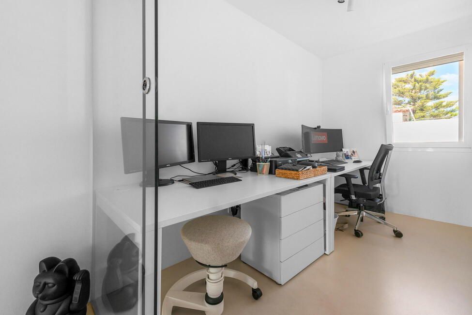 Modern renoviertes Reihenhaus in 2. Meereslinie von Portixol