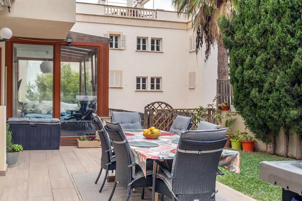 Attraktives Erdgeschoss-Apartment mit privatem Garten in San Agustin