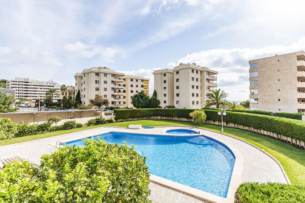 Elegant renoviertes und hochwertig möbliertes Apartment in Portals Nous