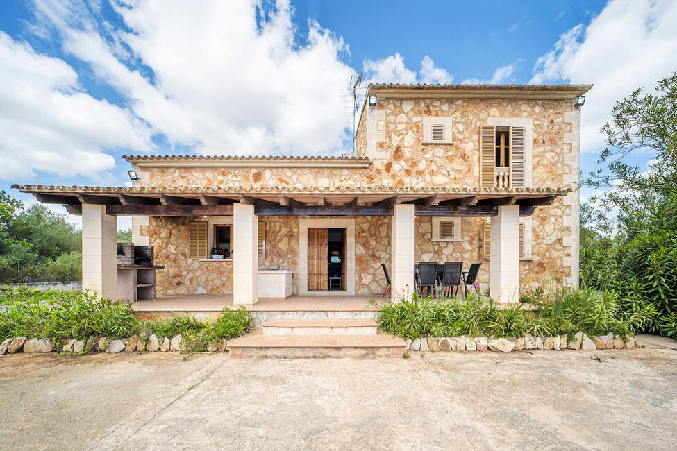 Charmante Naturstein-Finca mit Pool in Campos