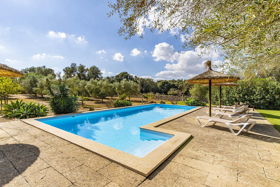 Beautiful finca with pool, great views and lots of privacy in Ariany