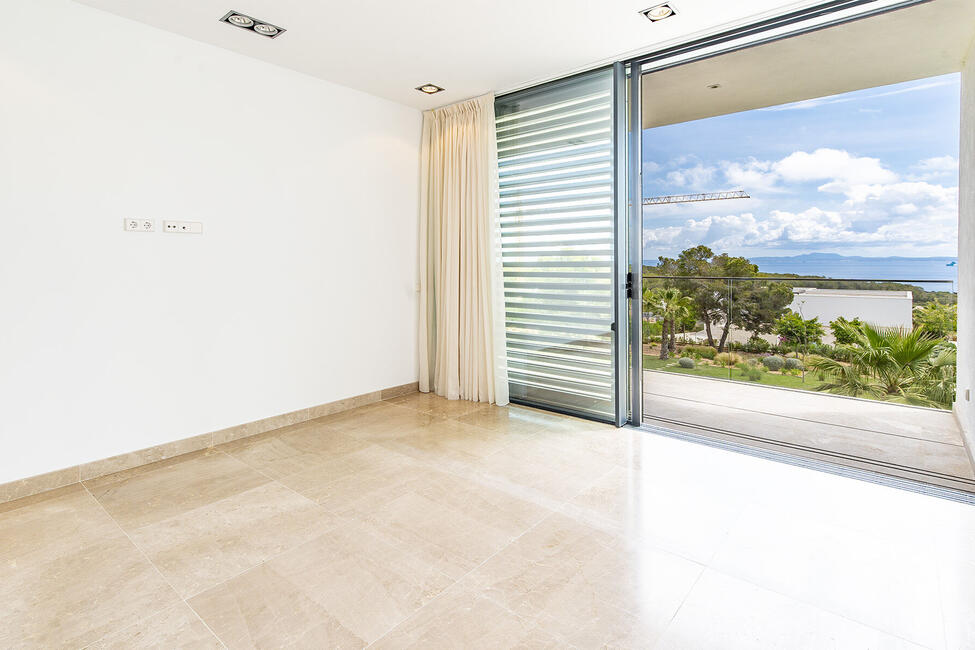 Neubau-Luxusvilla mit wunderschönem Meerblick in Sol de Mallorca