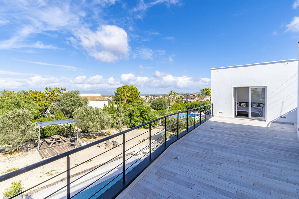 Moderne Villa mit Pool und Ferienvermietungslizenz in Sa Torre
