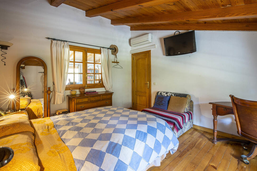 Mallorquinisches Chalet mit Bergblick in Andratx