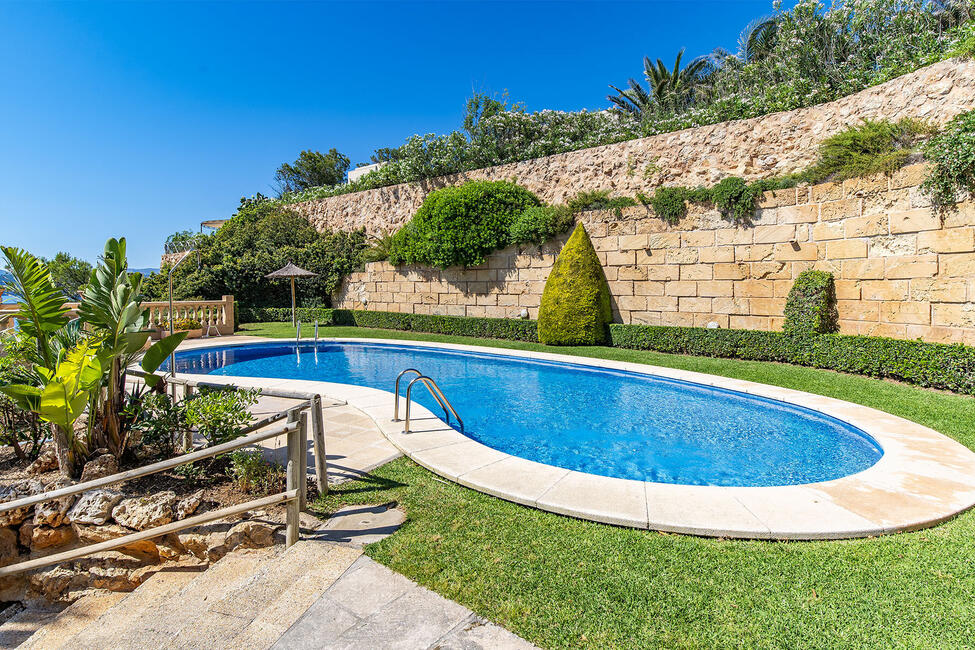 Fantastisches Penthouse in erster Meereslinie in Nova Santa Ponsa
