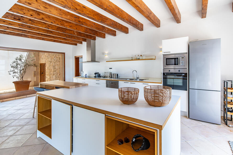 Traumhafte Finca mit Pool, Panoramablick und Ferienlizenz bei Andratx