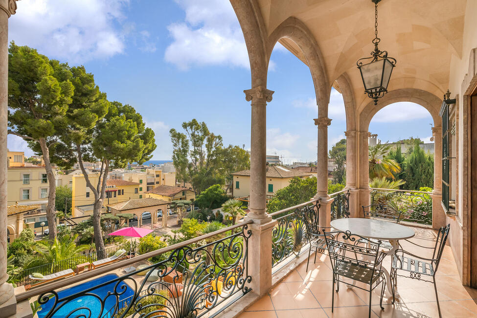 Wunderschöner Stadtpalast mit Pool und Hafenblick in Palma – Son Armadams