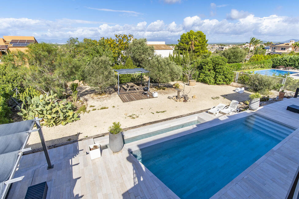 Moderne Villa mit Pool und Ferienvermietungslizenz in Sa Torre