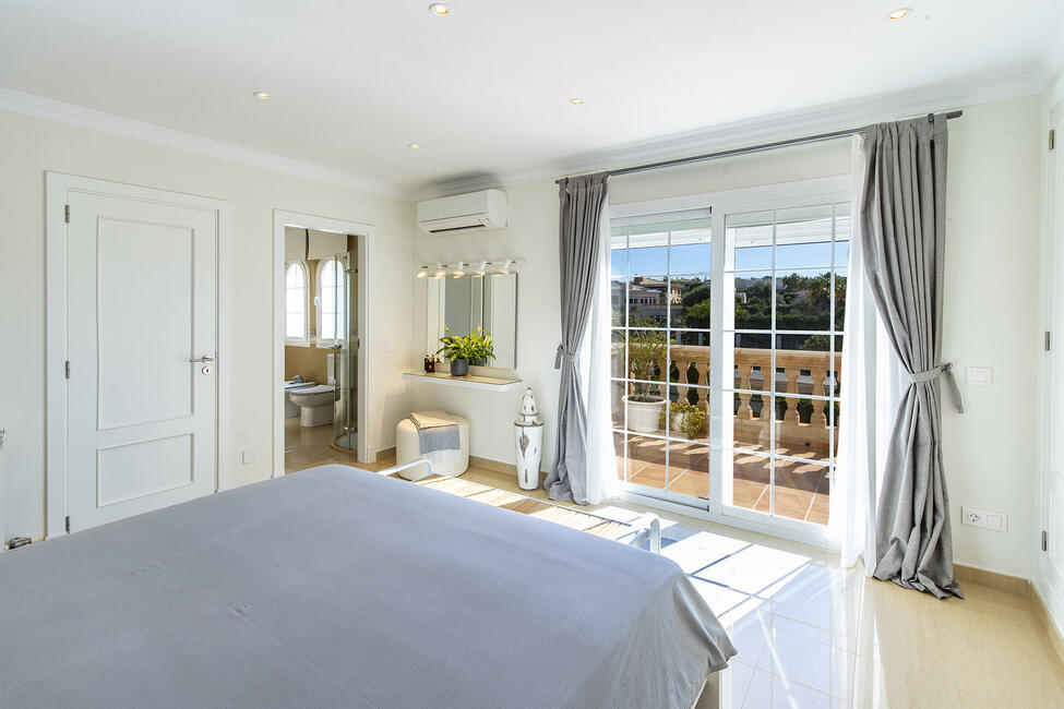 Excellent villa with beautiful pool and garden in Sa Torre