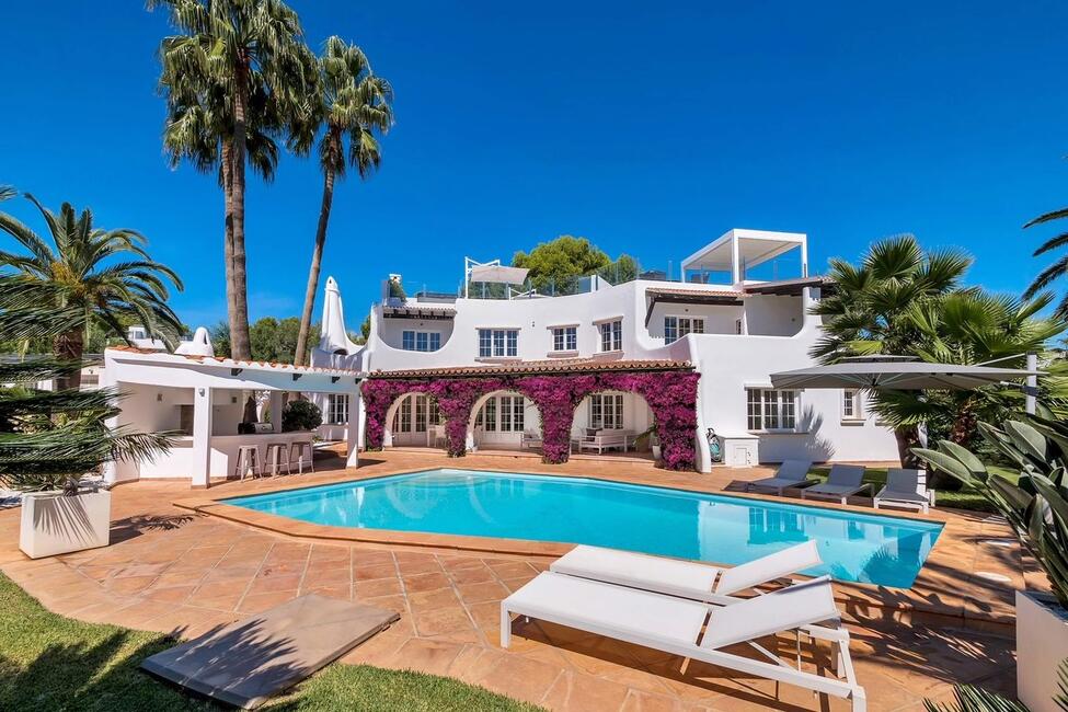 Villa in 2. Meereslinie mit fantastischem Meerblick in Sol de Mallorca