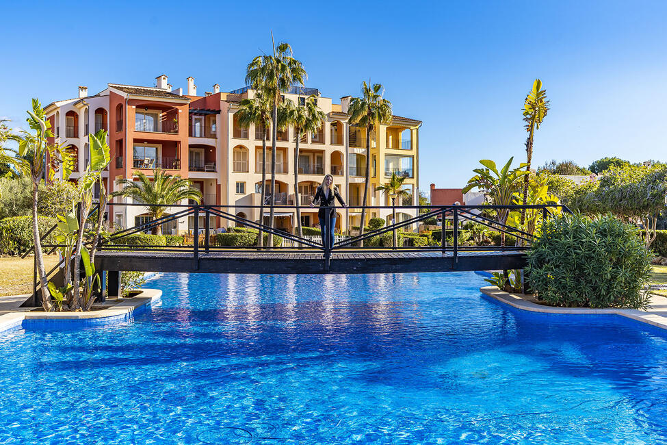 Attraktive Maisonette-Wohnung in einer luxuriösen Wohnanlage in Santa Ponsa