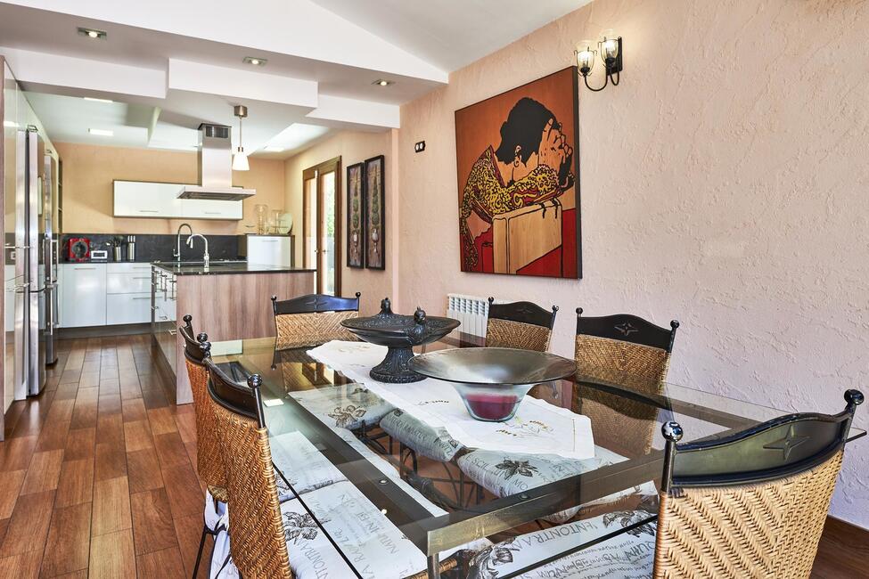 Rustikale Villa mit Ferienvermietungslizenz und Pool in Bunyola