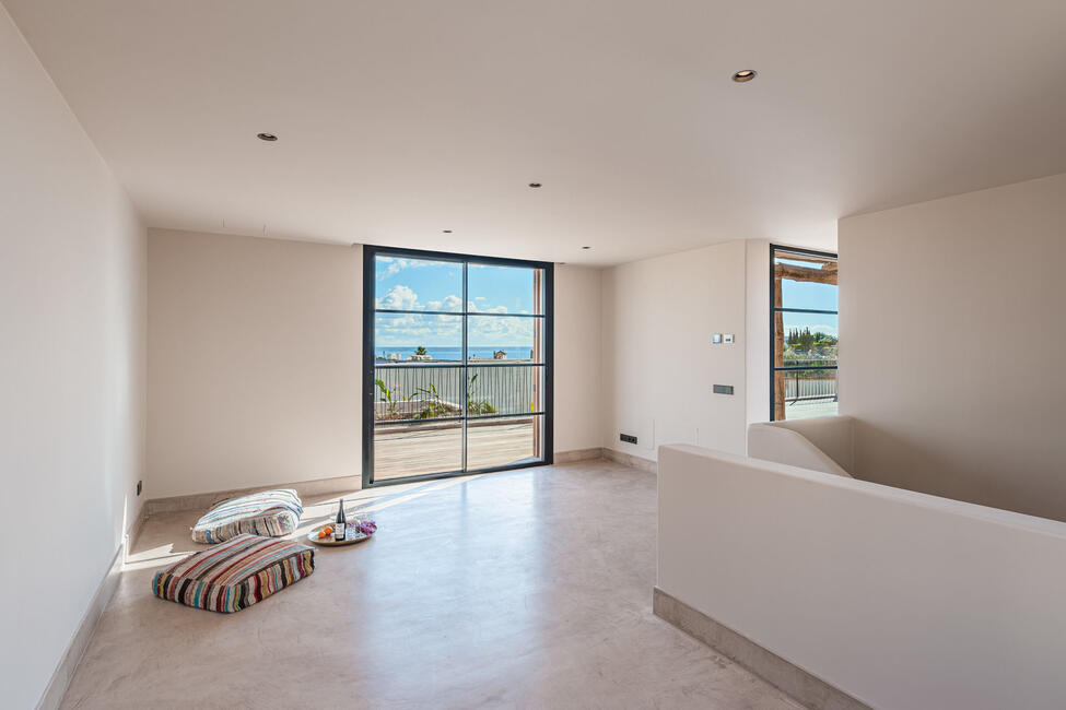 Beeindruckende Neubau-Luxus-Villa mit Meerblick in Genova