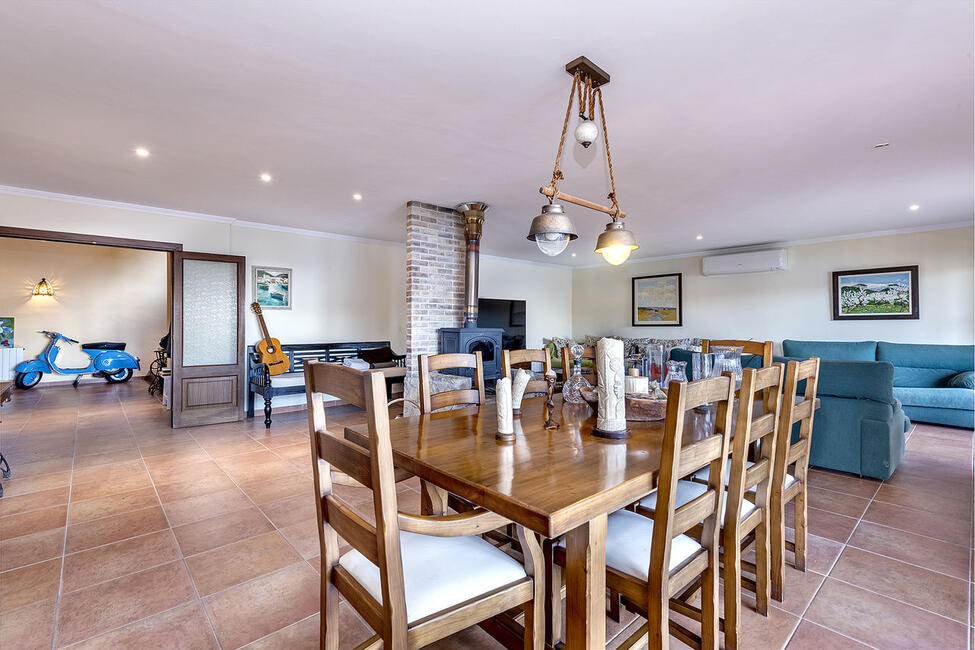 Traditionelle Meerblick-Villa mit Pool in Camp de Mar