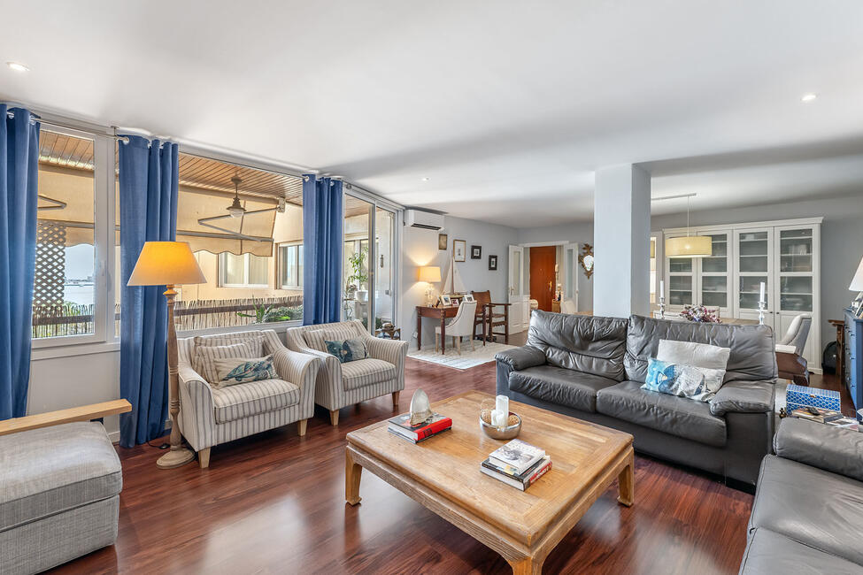 Elegantes Apartment mit Meerblick im renommierten Viertel von Palma