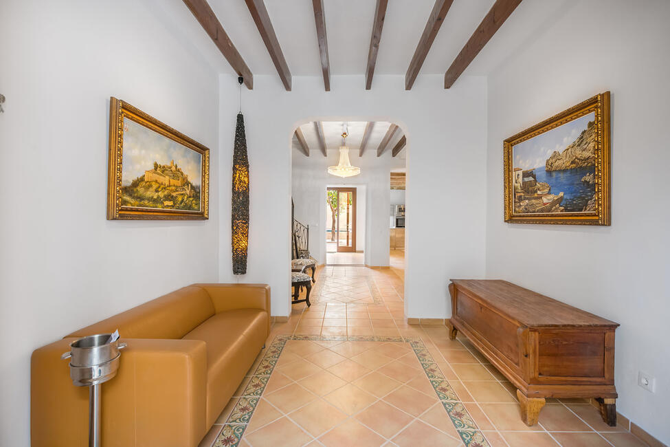 Chic townhouse with vacation rental license and patio with pool in Capdepera