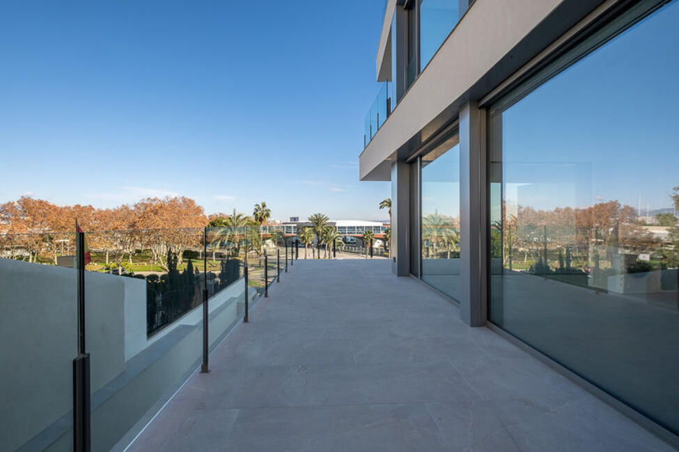 Elegante Apartments in 1er Meereslinie mit Pool und Meerblick in Palma