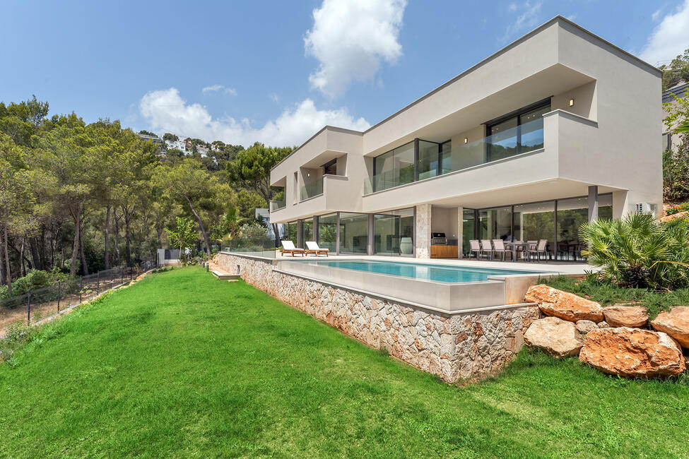 Erstklassige Luxus-Neubau-Villa mit Pool in Costa den Blanes
