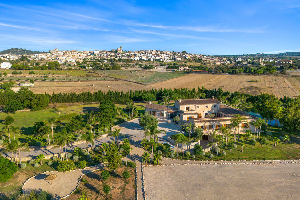 Exklusive Finca mit viel Privatsphäre und Vermietungslizenz in Montuiri