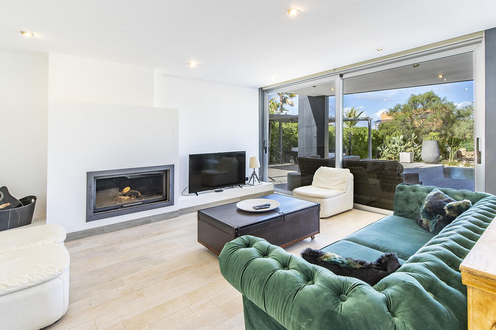 Moderne Villa mit Pool und Ferienvermietungslizenz in Sa Torre
