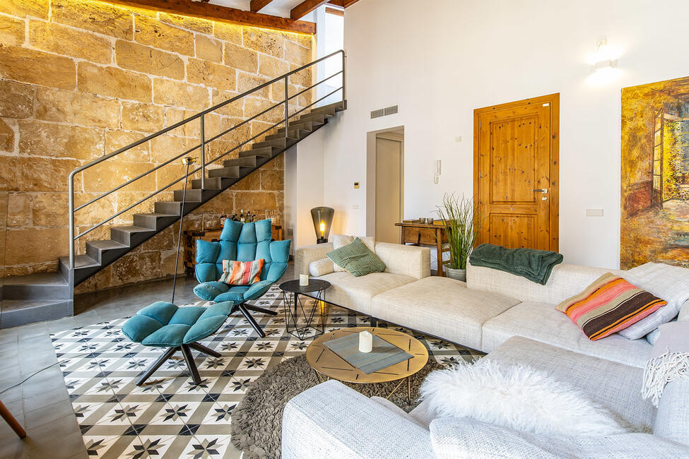 Stylish old town penthouse with roof terrace and garage in Palma