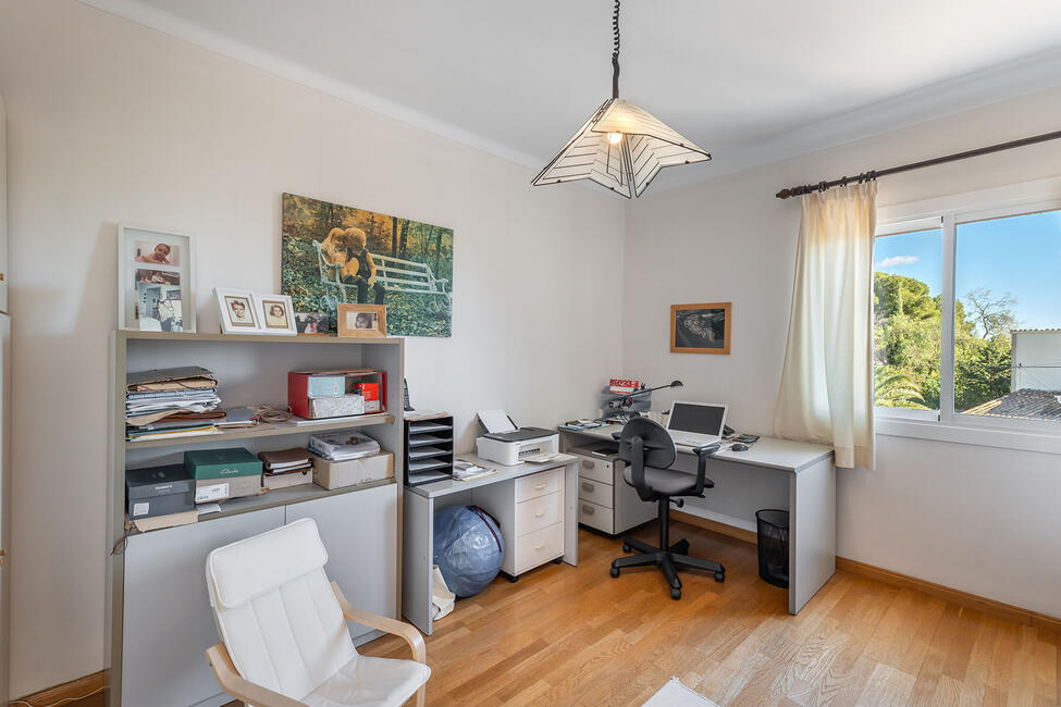 Fantastische Villa mit Gästeapartment und Teilmeerblick in Costa d’en Blanes