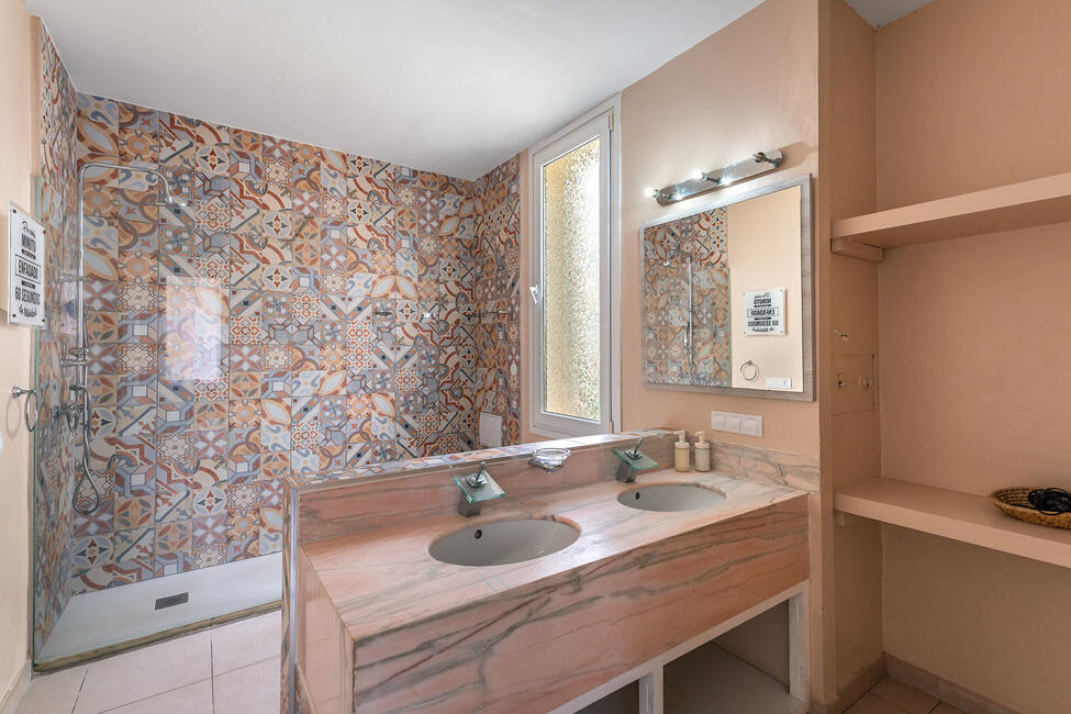 Renoviertes Chalet mit Ferienvermietungslizenz, in Strandnähe in Can Pastilla