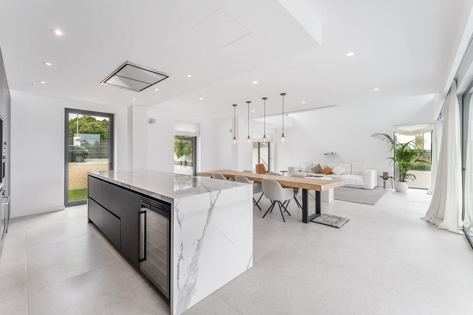 Attraktive Neubau-Villa mit Pool und Weitblick in Sa Cabaneta