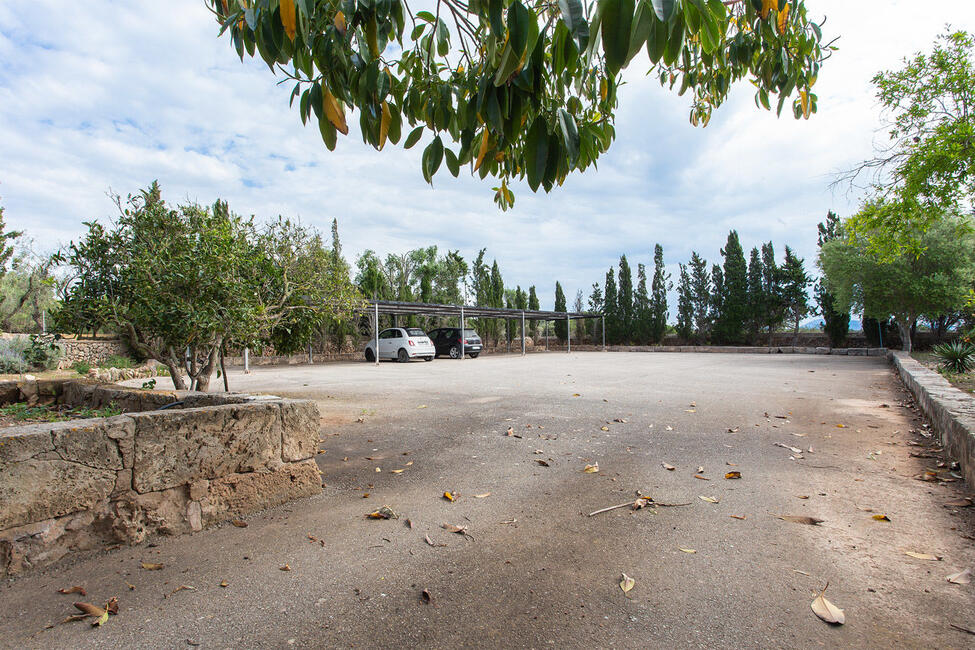 Traditional finca near the beach with country hotel license in Bahia Grande