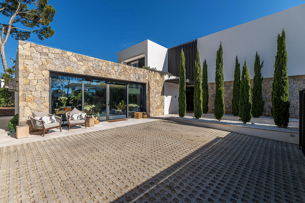 Atemberaubende Luxusvilla am Golfplatz von Nova Santa Ponsa