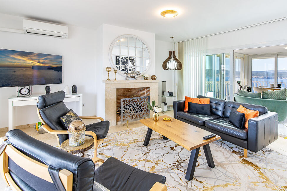 Fantastisches Penthouse in erster Meereslinie in Nova Santa Ponsa