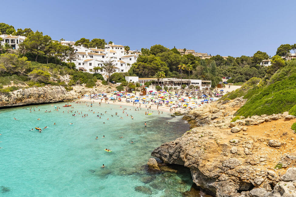 Schöne Villa in 1. Meereslinie mit Ferienlizenz in der Nähe von Porto Cristo