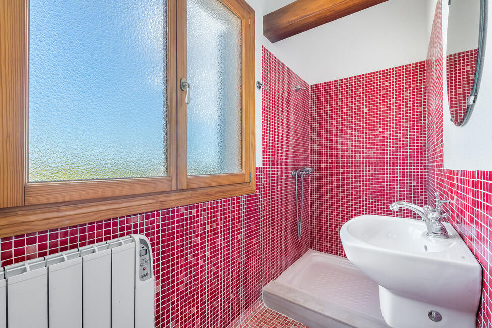 Gepflegte Finca mit Meerblick und Poolprojekt in Porto Cristo