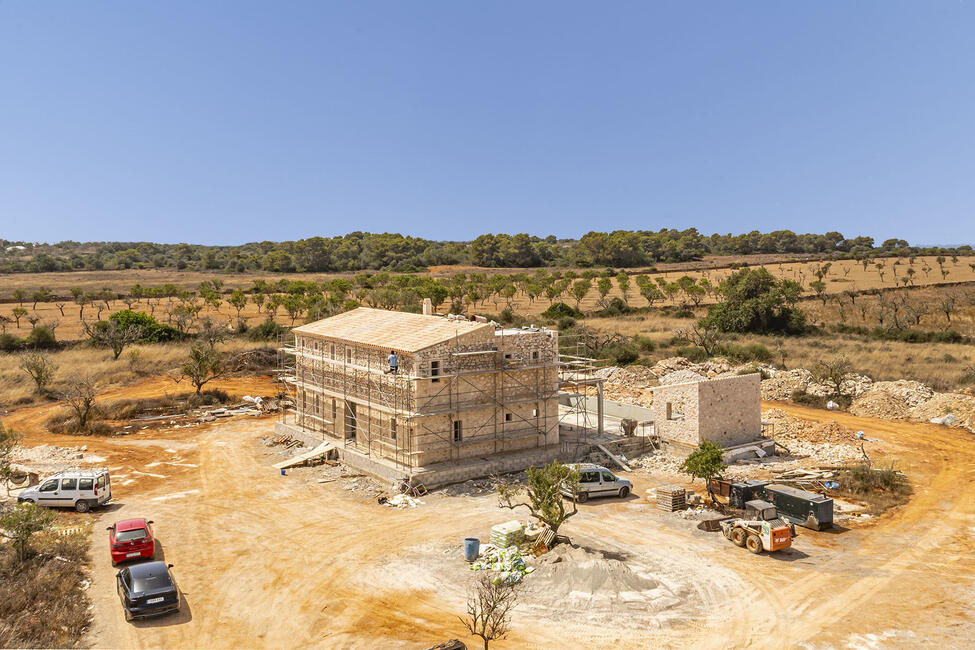 Extravagante Neubau-Finca mit Pool in ruhiger Lage bei Ses Salines