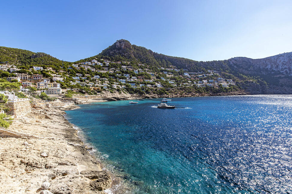 Herrliches Apartment in 1. Meereslinie, mit direktem Meerzugang in Cala Llamp
