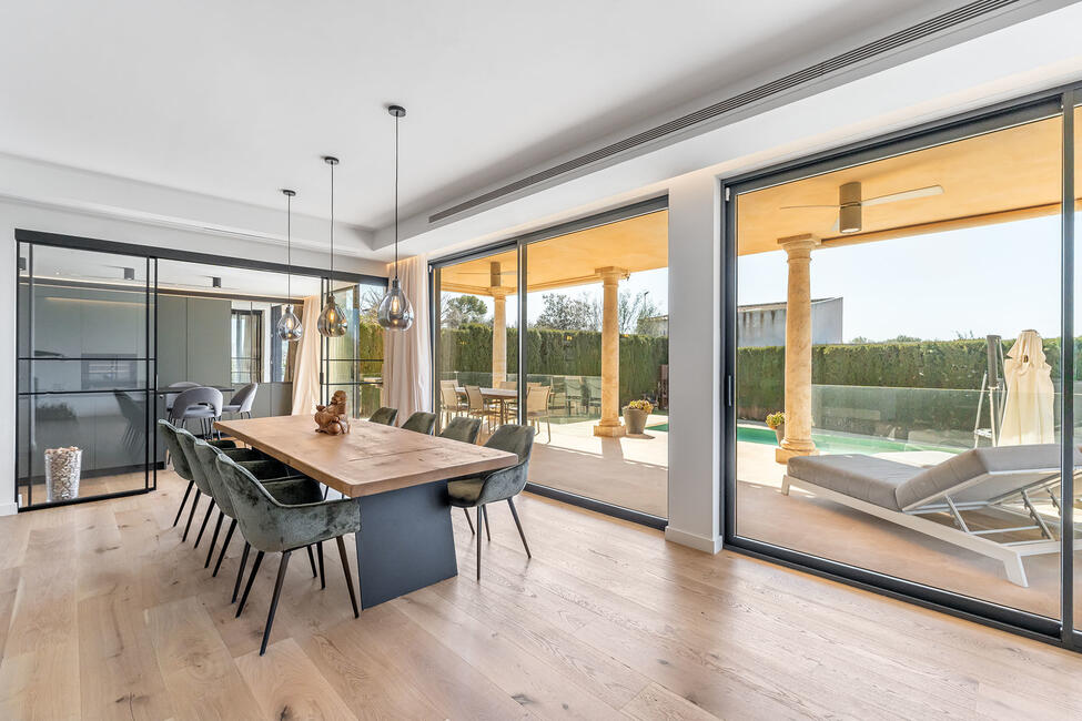 Wunderschöne Villa mit Pool und Weitblick auf das Meer in Sa Cabaneta