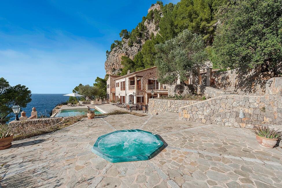 Traumhafte Villa in Cala Tuent in der Nähe von Sa Calobra