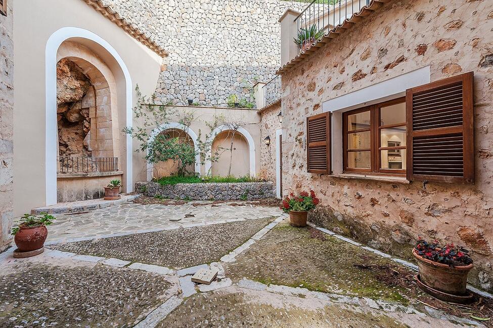 Traumhafte Villa in Cala Tuent in der Nähe von Sa Calobra