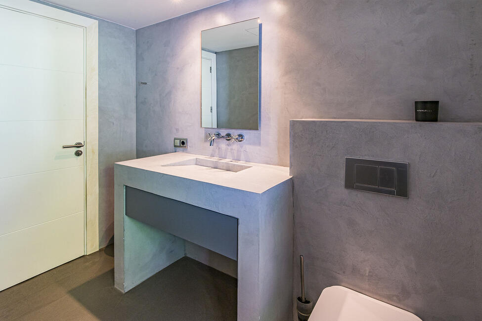 Exklusive Villa mit Pool und wunderschönem Meerblick in Bendinat