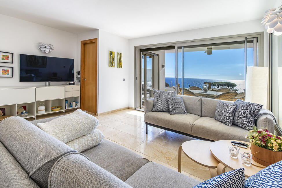 Traumhaftes Erdgeschoss-Apartment in 1. Meereslinie in Puerto Andratx