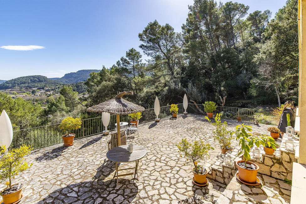 Finca in traumhafter Lage mit Ferienvermietungslizenz in Puigpunyent