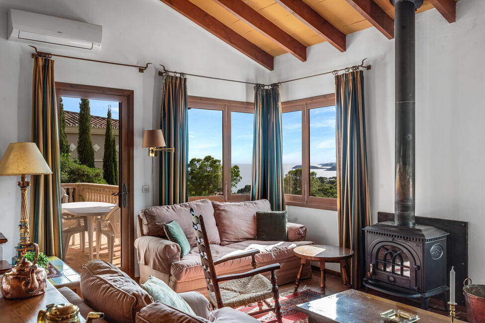 Mediterrane Villa mit fantastischem Meerblick in Costa d’en Blanes