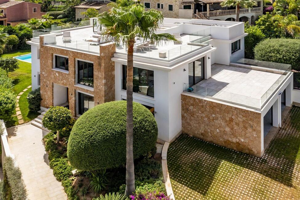 Sea view villa of the extra class - passive house in Nova Santa Ponsa