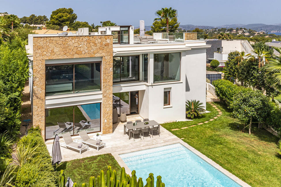 Sea view villa of the extra class - passive house in Nova Santa Ponsa